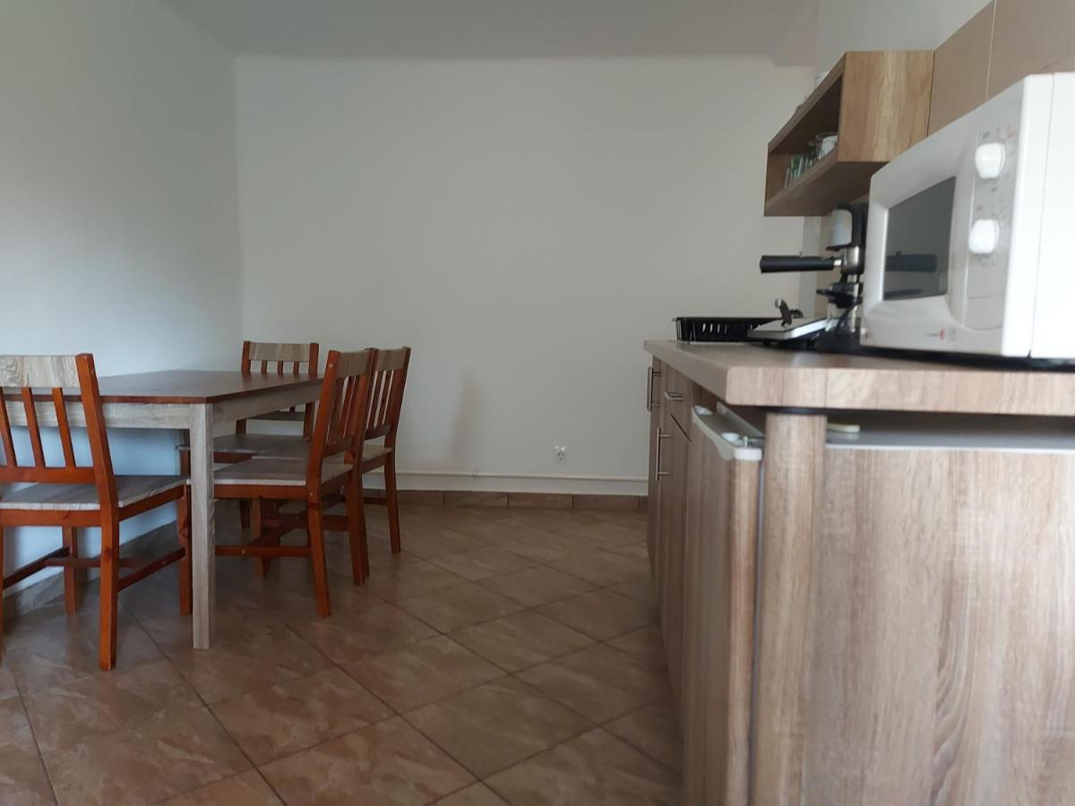 Potyka Apartman Tiszafured Exterior photo