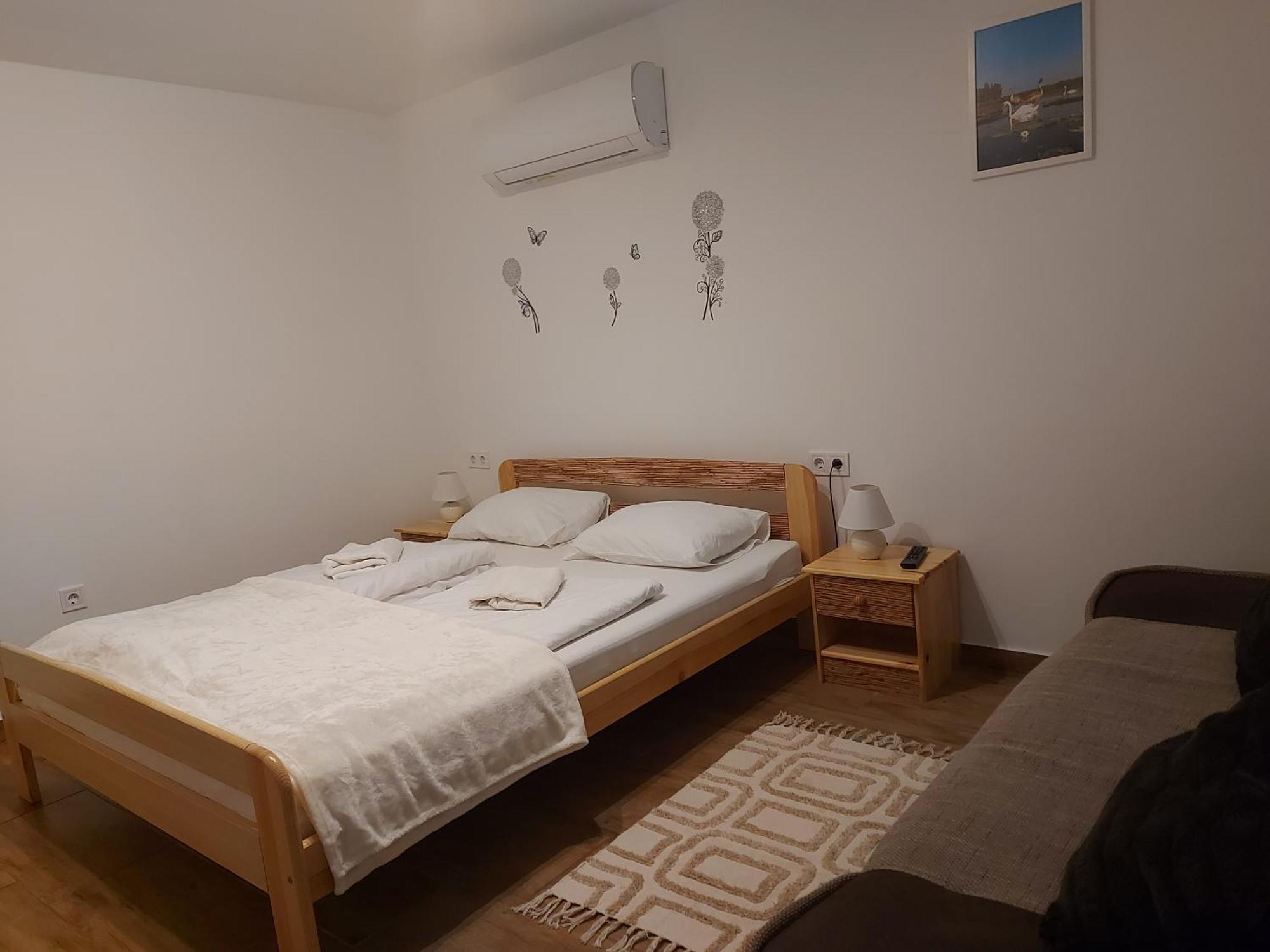 Potyka Apartman Tiszafured Exterior photo
