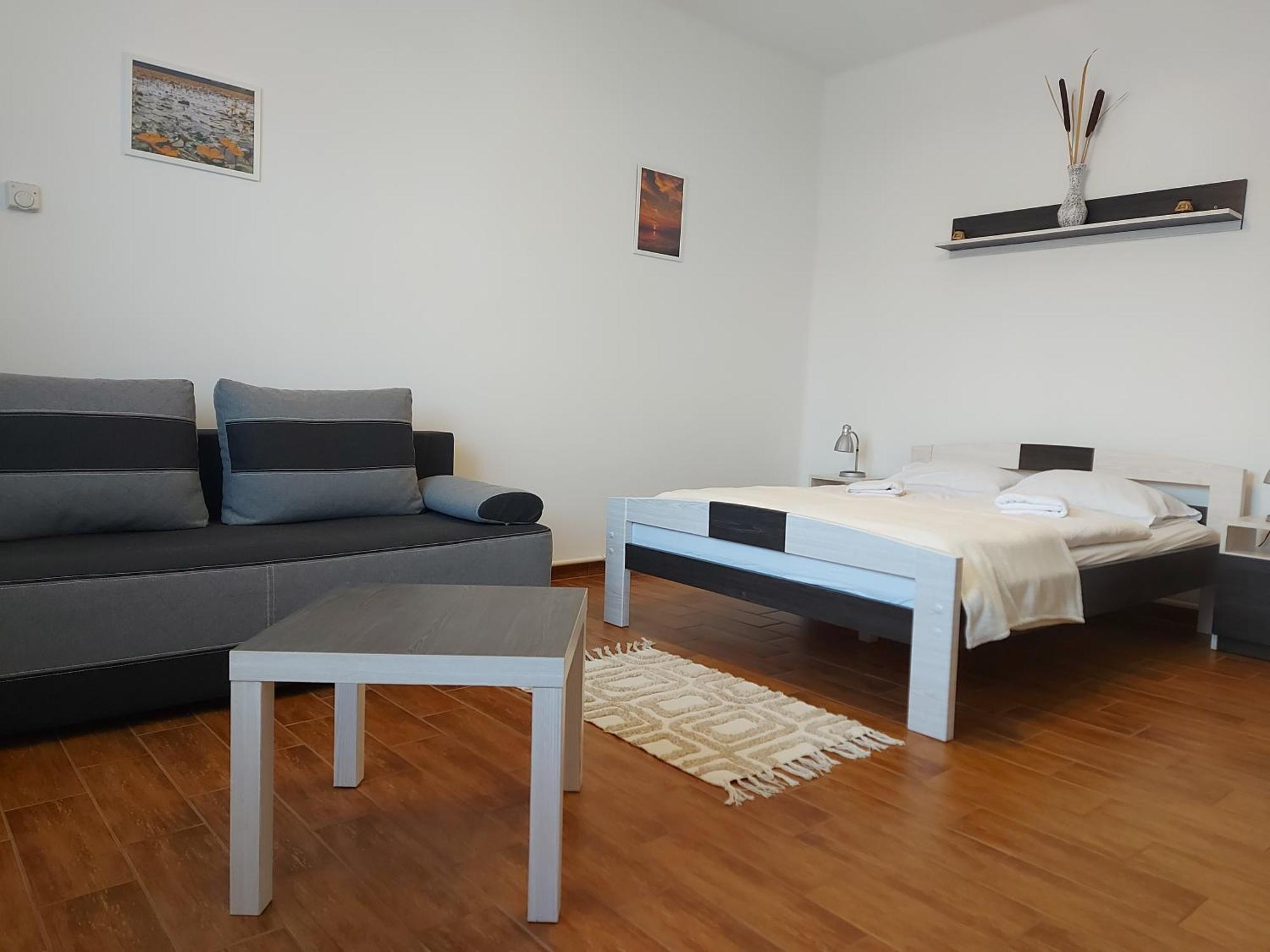 Potyka Apartman Tiszafured Exterior photo
