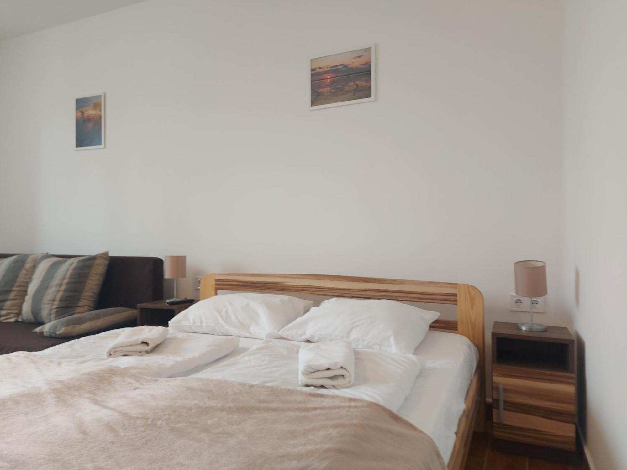 Potyka Apartman Tiszafured Exterior photo